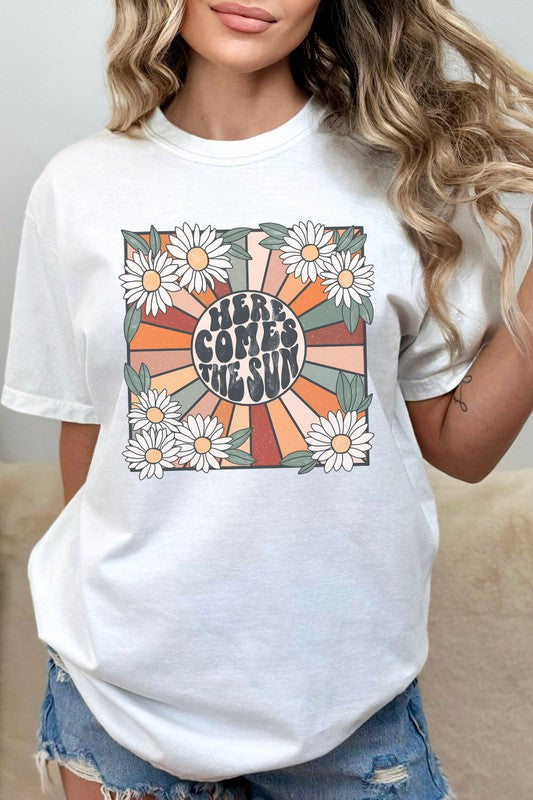 Here Comes The Sun Daisy Comfort Color Graphic Tee T-Shirt