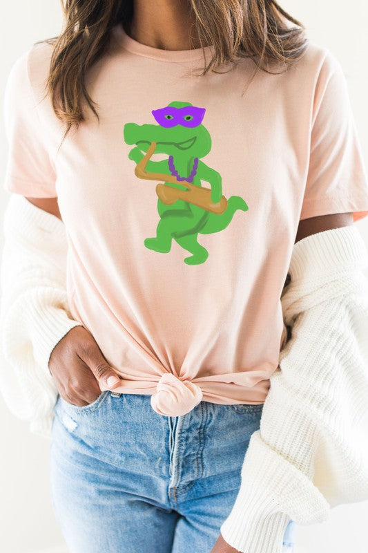 Mardi Gras Saxophone Alligator Graphic Graphic Tee T-Shirt