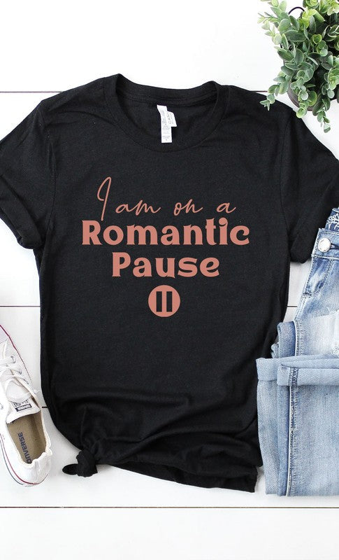 Romantic Pause Graphic Tee T-Shirt PLUS